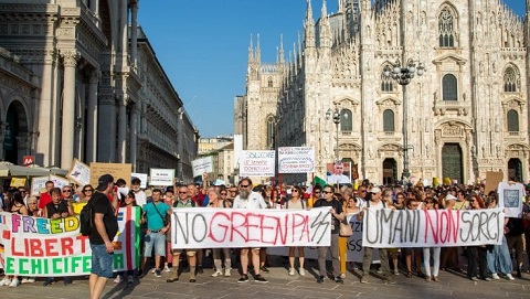 Nisin protestat ne Itali kunder Certifikates Shendetesore